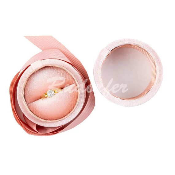 Örökszép púder bársony díszdoboz