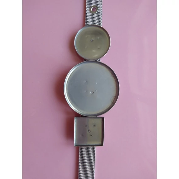 KARKÖTŐ EGYEDI DÍSZÍTŐELEMMEL