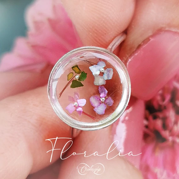 FLORÁLIA CSALÁDI EMLÉKŐR GYŰRŰ 925 STERLING EZÜST