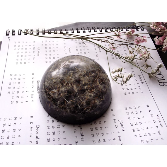 Pitypangmagok tánca papírnehezék