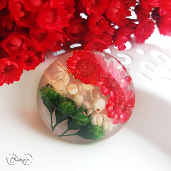 Magyar virágos kokárda