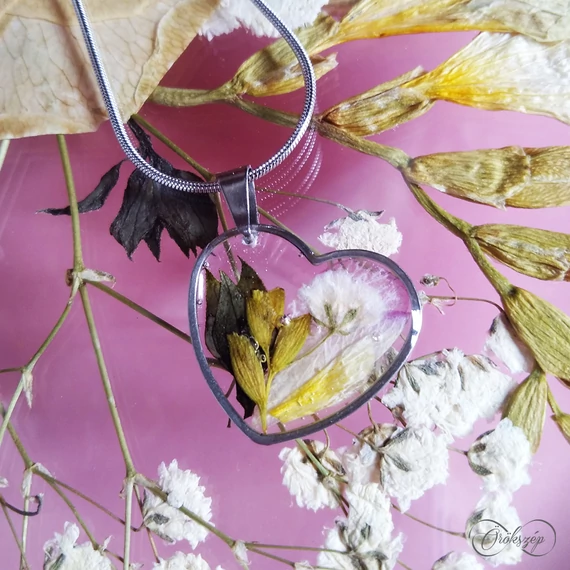 SZÍVMEDÁL /2 cm széles/