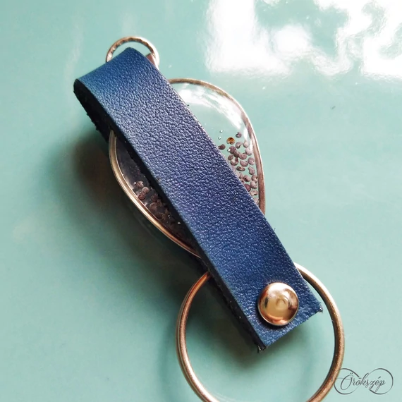 Nekem Te vagy a Világ kulcstartó