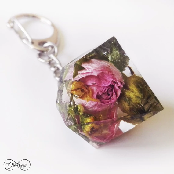 menyasszonyi csokorból kulcstartó