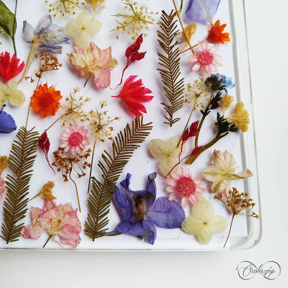 Virágmező gyűrűs kalendárium A7 