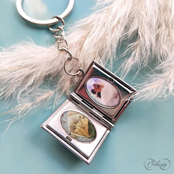 Esküvői Emlékőr fényképes könyv kulcstartó